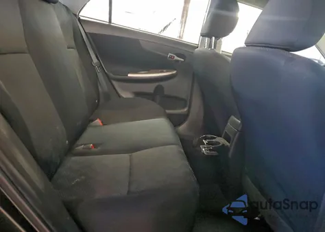 2010 Toyota Corolla Base z USA, uszkodzony, nr VIN 2T1BU4EE4AC222668